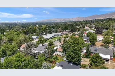 2606 E 2100 S, Salt Lake City, UT 84109 - Photo 23