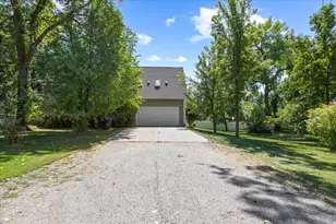 291 N Main St, Hyde Park, UT 84318 - Photo 33