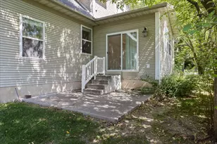 291 N Main St, Hyde Park, UT 84318 - Photo 37