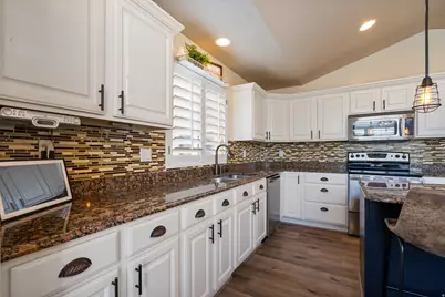 1079 E 270 S, Santaquin, UT 84655 - Photo 17