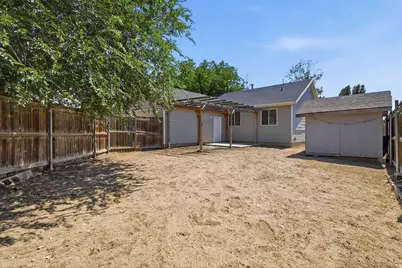 2035 E Weeping Willow Way, Eagle Mountain, UT 84005 - Photo 23