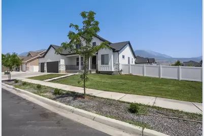 558 N Hampton Ln, Lindon, UT 84042 - Photo 5