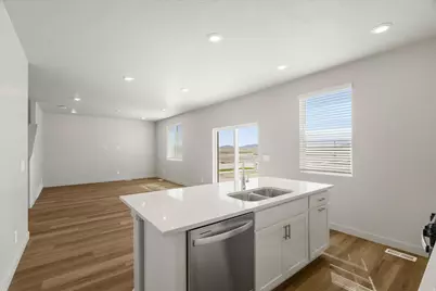3528 N Hannah St #1613, Eagle Mountain, UT 84005 - Photo 15