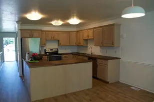 270 E Center St, Bountiful, UT 84010 - Photo 9