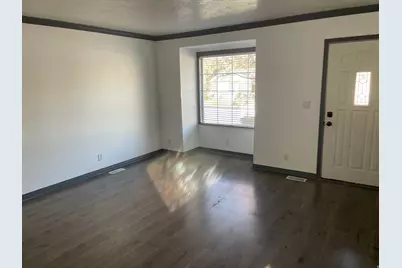 270 E Center St, Bountiful, UT 84010 - Photo 29