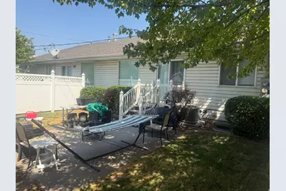 270 E Center St, Bountiful, UT 84010 - Photo 5