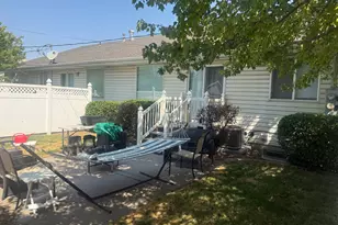 270 E Center St, Bountiful, UT 84010 - Photo 5