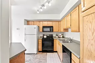 6983 S Ufizzi Ct, West Jordan, UT 84084 - Photo 9