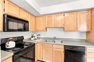6983 S Ufizzi Ct, West Jordan, UT 84084 - Photo 11