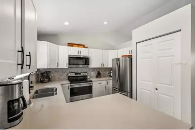 3947 W Donalbain St, South Jordan, UT 84009 - Photo 7