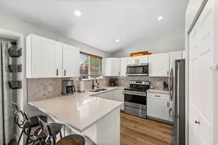 3947 W Donalbain St, South Jordan, UT 84009 - Photo 5