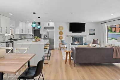923 E 350 N, Bountiful, UT 84010 - Photo 3