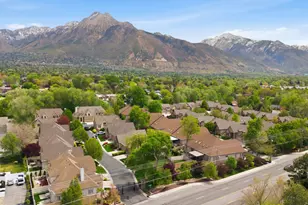1832 E Peyton Ct, Holladay, UT 84117 - Photo 51