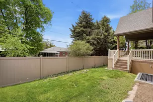 1832 E Peyton Ct, Holladay, UT 84117 - Photo 35