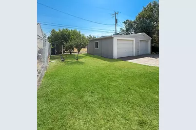 7811 S Oak St, Sandy, UT 84092 - Photo 17