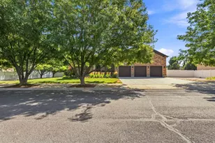 5492 Derby Ln, Stansbury Park, UT 84074 - Photo 3