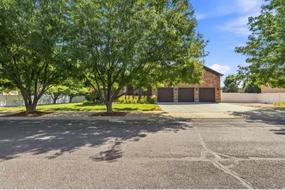 5492 Derby Ln, Stansbury Park, UT 84074 - Photo 3