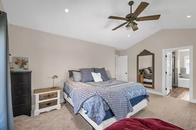 410 E Pages Ln, Centerville, UT 84014 - Photo 17