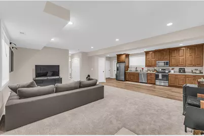 410 E Pages Ln, Centerville, UT 84014 - Photo 27