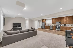 410 E Pages Ln, Centerville, UT 84014 - Photo 27