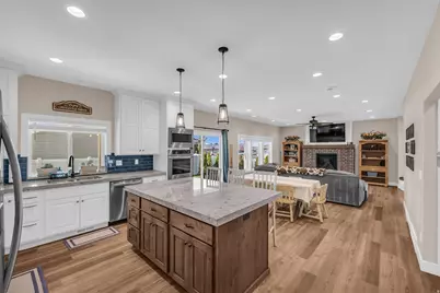 410 E Pages Ln, Centerville, UT 84014 - Photo 7