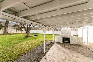 518 E 11000 S, Sandy, UT 84070 - Photo 23