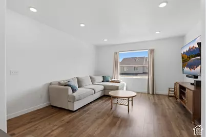 1097 E Waterway Ln, Saratoga Springs, UT 84045 - Photo 13