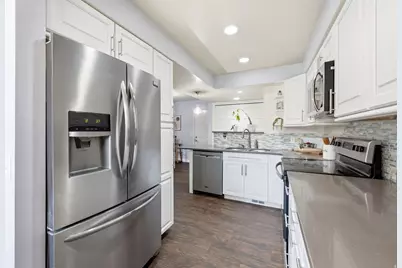 5049 S Scarsdale Ct, Taylorsville, UT 84129 - Photo 9