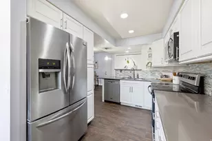 5049 S Scarsdale Ct, Taylorsville, UT 84129 - Photo 9