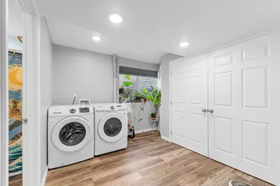 213 N 360 W, Clearfield, UT 84015 - Photo 17