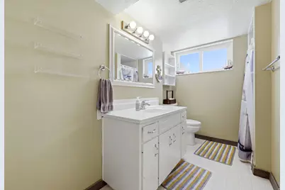 106 W 575 N, Kaysville, UT 84037 - Photo 21