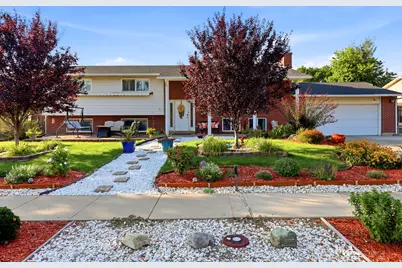 106 W 575 N, Kaysville, UT 84037 - Photo 3