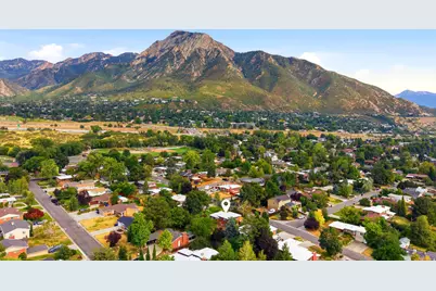 3001 E 4345 S, Holladay, UT 84124 - Photo 3