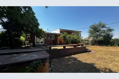 3001 E 4345 S, Holladay, UT 84124 - Photo 13
