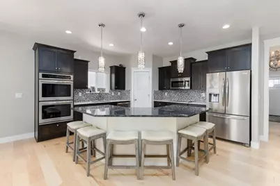 8045 S Sunshine Ct, South Weber, UT 84405 - Photo 9
