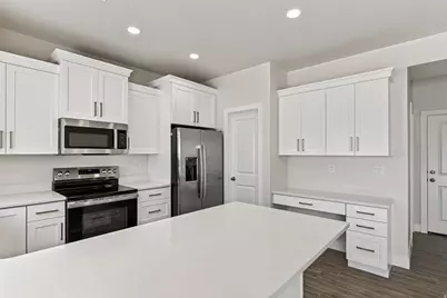 51 S 4375 W #32, Cedar City, UT 84720 - Photo 13