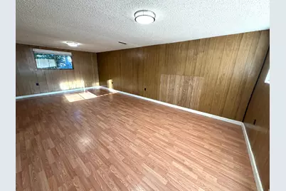 8629 S Vaquero Dr, Sandy, UT 84094 - Photo 23