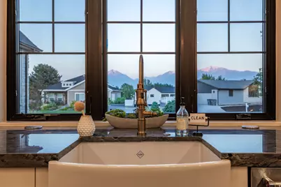 9972 S 3265 W, South Jordan, UT 84095 - Photo 17