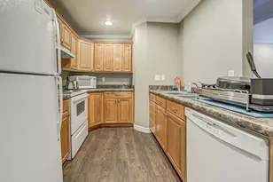 1533 N Riverside Ave W, Provo, UT 84604 - Photo 3