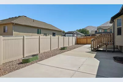 1018 W 1220 S, Tooele, UT 84074 - Photo 33
