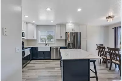 115 E 300 N, Nephi, UT 84648 - Photo 9