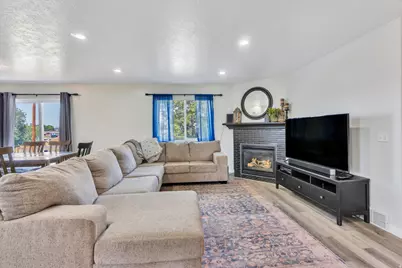 115 E 300 N, Nephi, UT 84648 - Photo 7