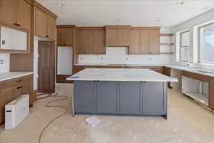 88 S Horizon Dr, Farmington, UT 84025 - Photo 9