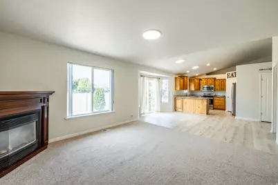 956 W Burro Way, Saratoga Springs, UT 84045 - Photo 15