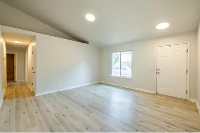 956 W Burro Way, Saratoga Springs, UT 84045 - Photo 5