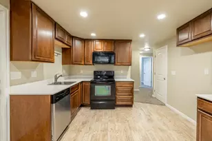 956 W Burro Way, Saratoga Springs, UT 84045 - Photo 29