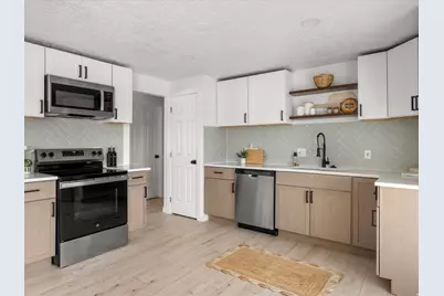 1087 N 125 W, Sunset, UT 84015 - Photo 7