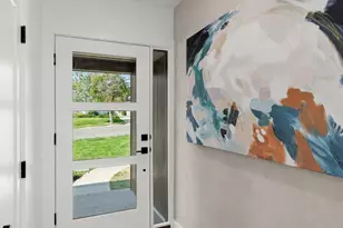 2242 E Kensington Ave S, Salt Lake City, UT 84108 - Photo 13