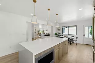 2242 E Kensington Ave S, Salt Lake City, UT 84108 - Photo 11
