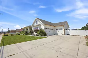 1832 W 900 N, Lehi, UT 84043 - Photo 5